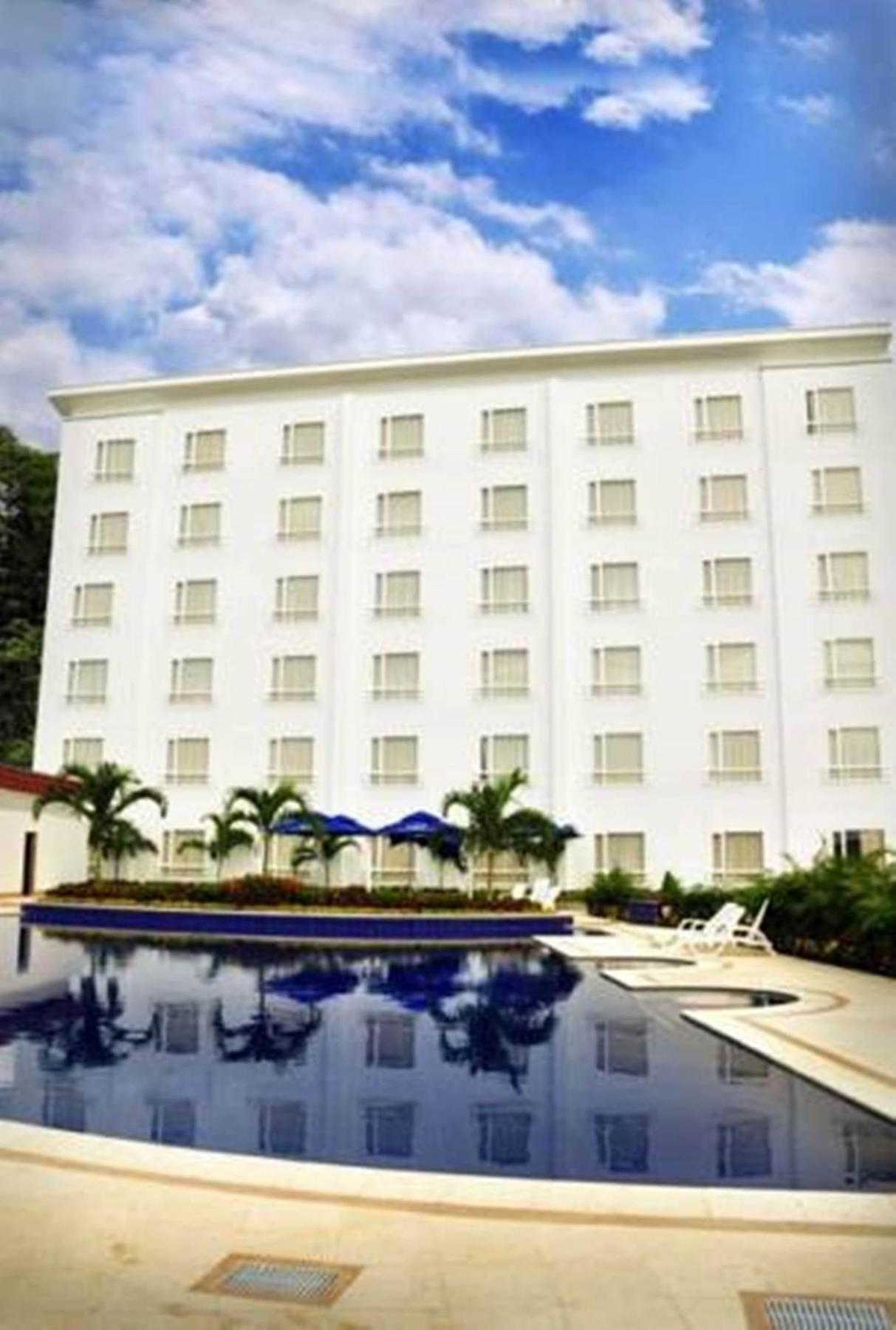 Sanha Plus Hotel Santa Marta  Exterior photo